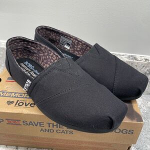 New NIB Skechers BOBS Black Peace & Love Womens's Size 5.5 Canvas Shoes Wide